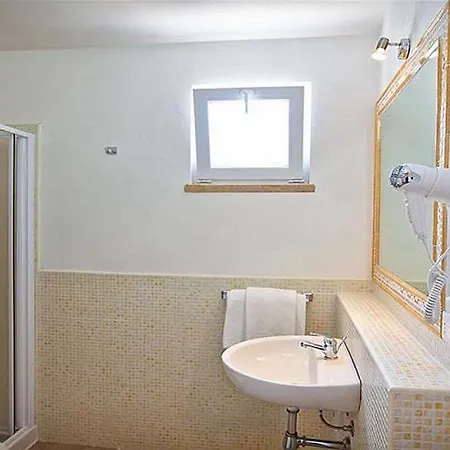 Stella Di G. Bilo 5 * San Pantaleo